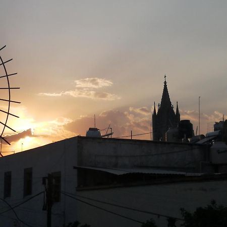 Casa Canario Hostel Guadalajara Ngoại thất bức ảnh